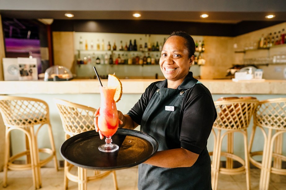 Lobby Lounge Bar - Link